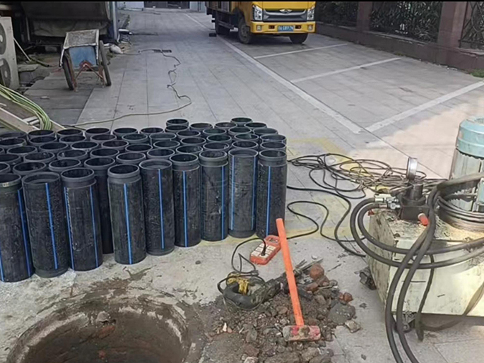 凌源PE置换管厂家 DN315置换管 非开挖管短管置换